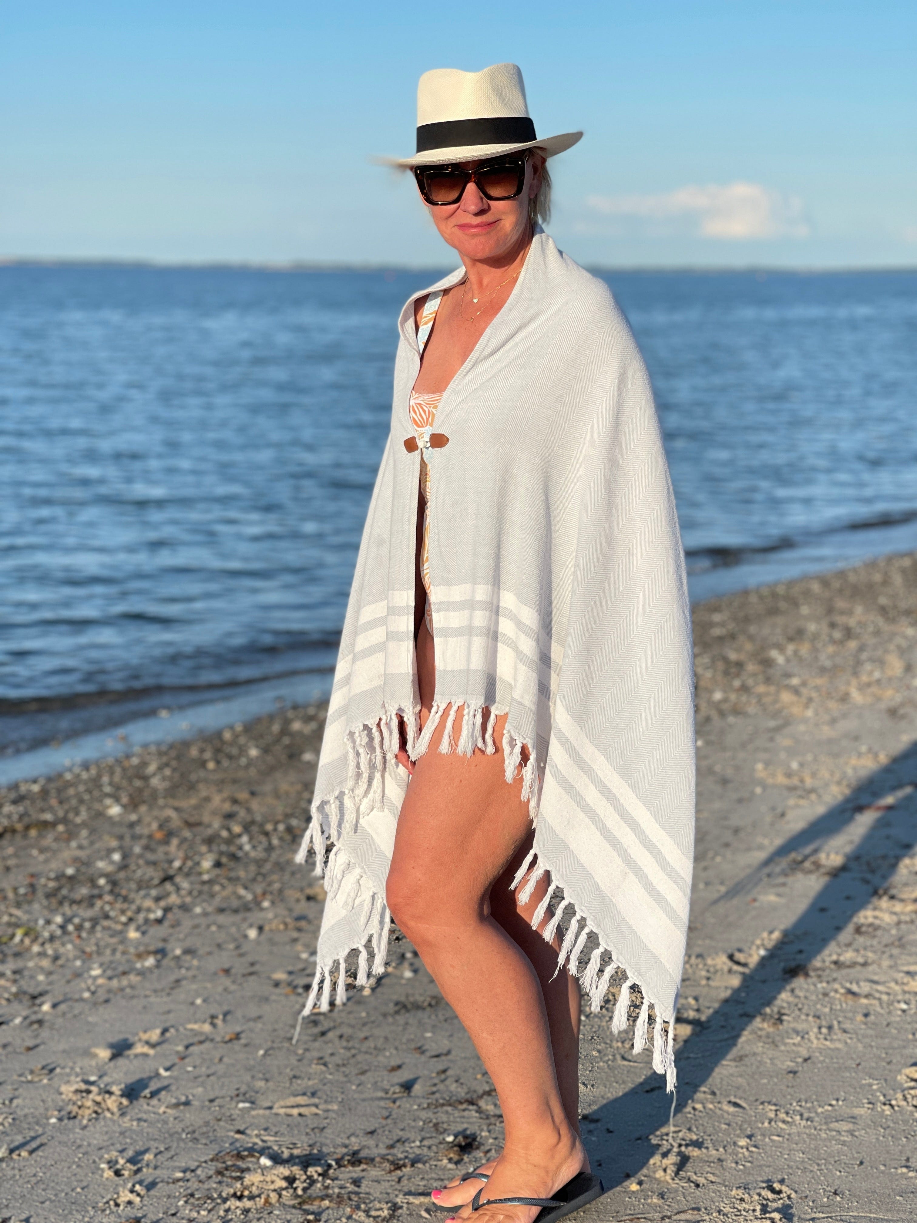 Strandponcho - Mintgrøn (100x180 cm) Tørklæder og sjaler Uldplaiden