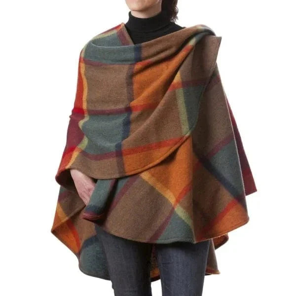 Poncho i lammeuld - Orange og grøn m. tern (137x180 cm) Uldplaiden.dk