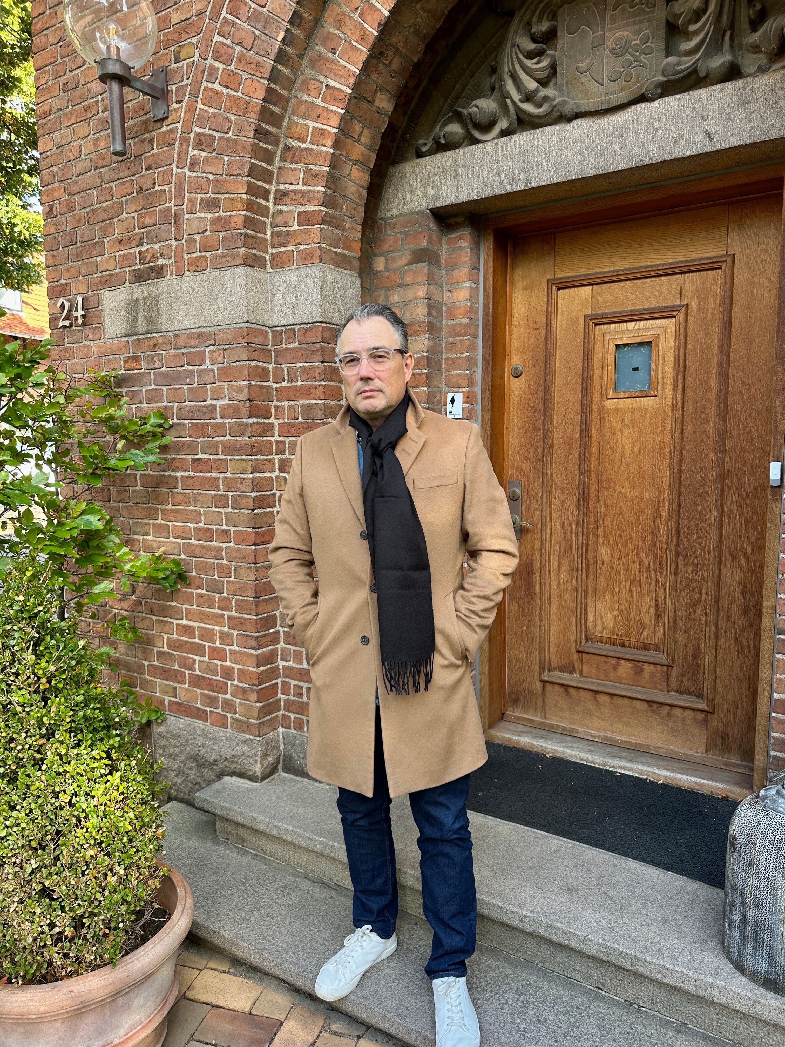 Halstørklæde i 100% baby alpaca uld - sort Tørklæder og sjaler Uldplaiden