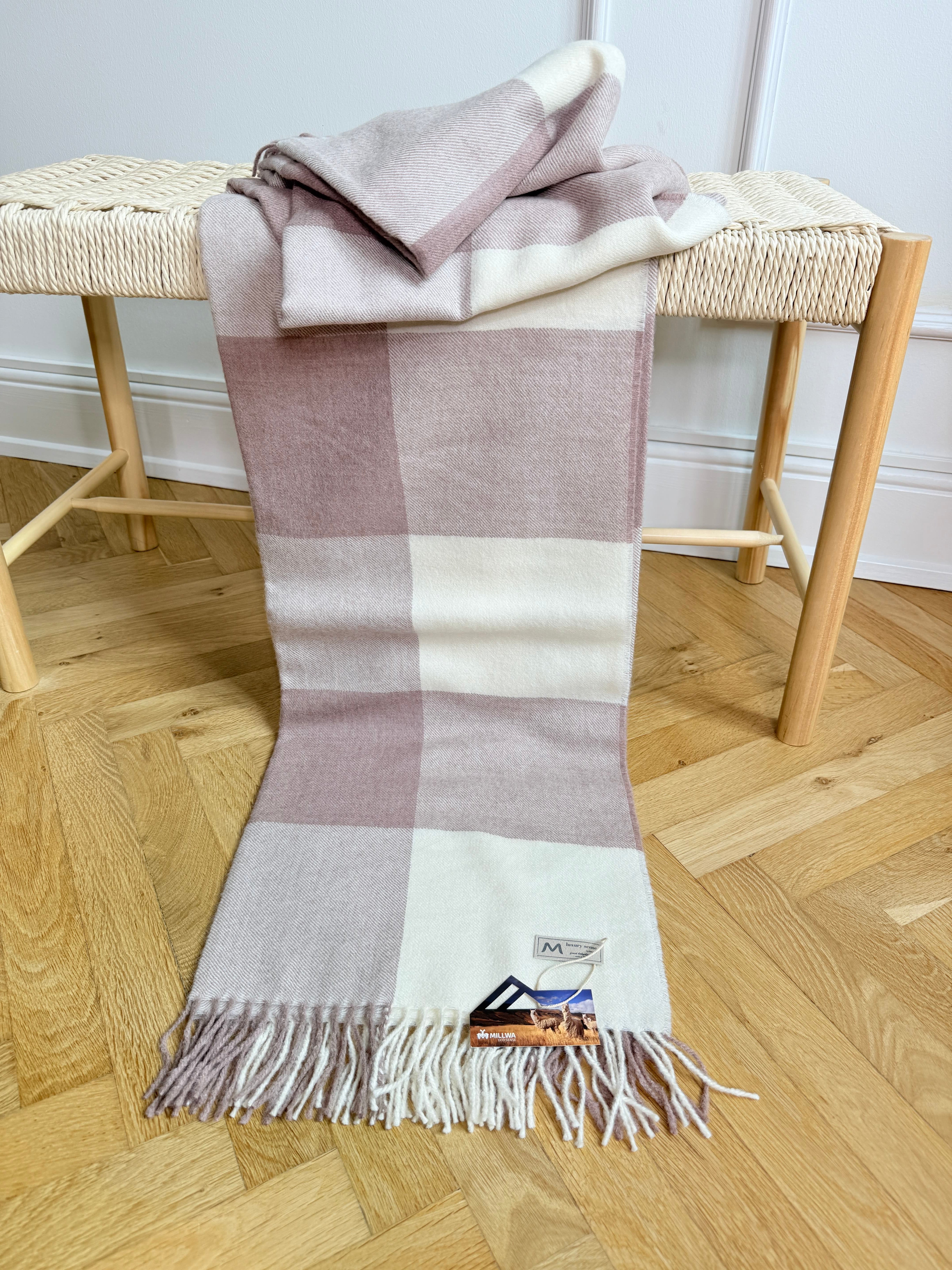 Uldplaid i 100% baby alpaca uld - Lyserød m. tern (Kopi) Uldplaid Uldplaiden